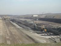 Tagebaugroßgeräte bei der Arbeit im Tagebau Cottbus-Nord